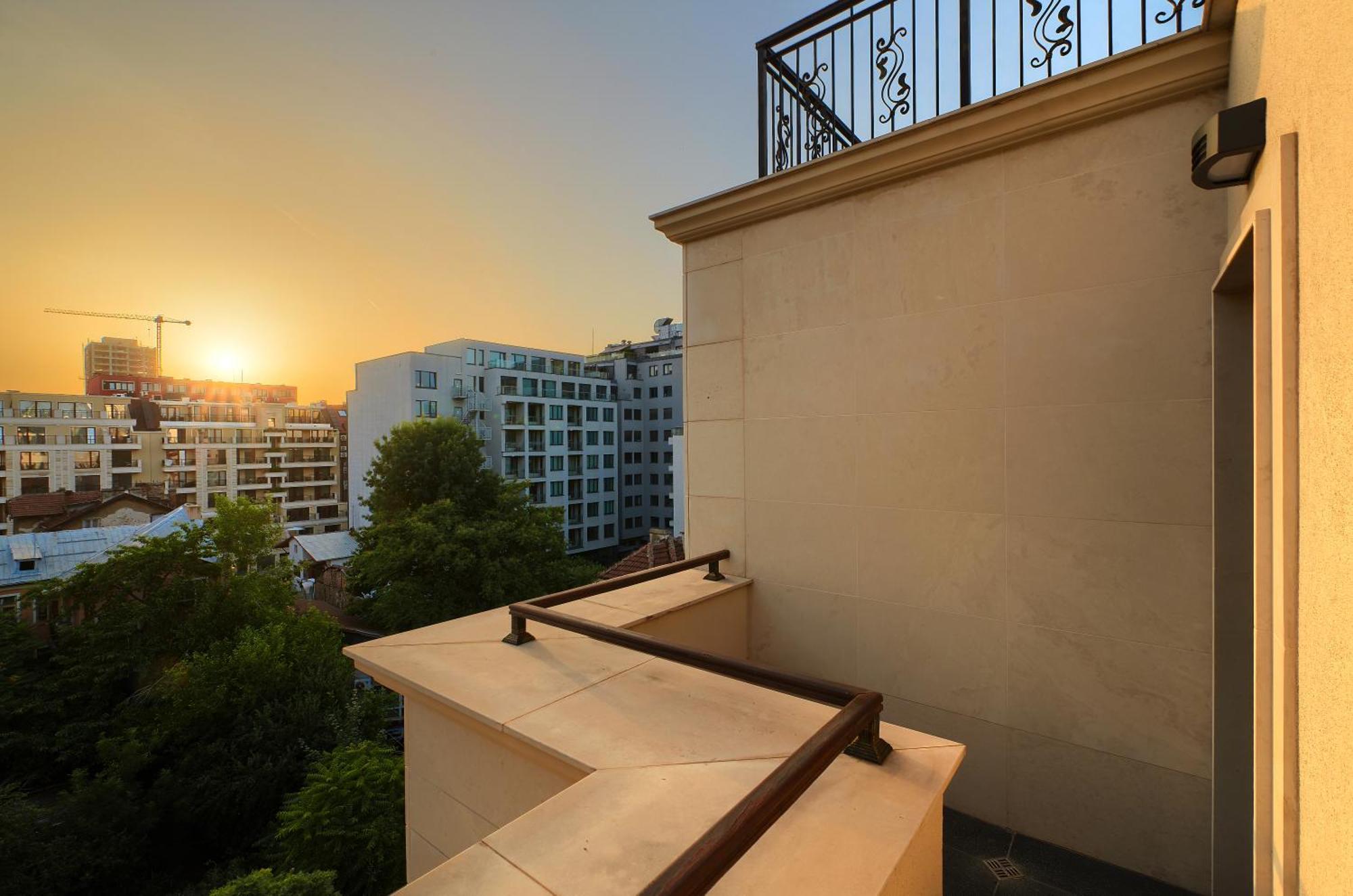 Aurora Sofia Hotel Екстериор снимка