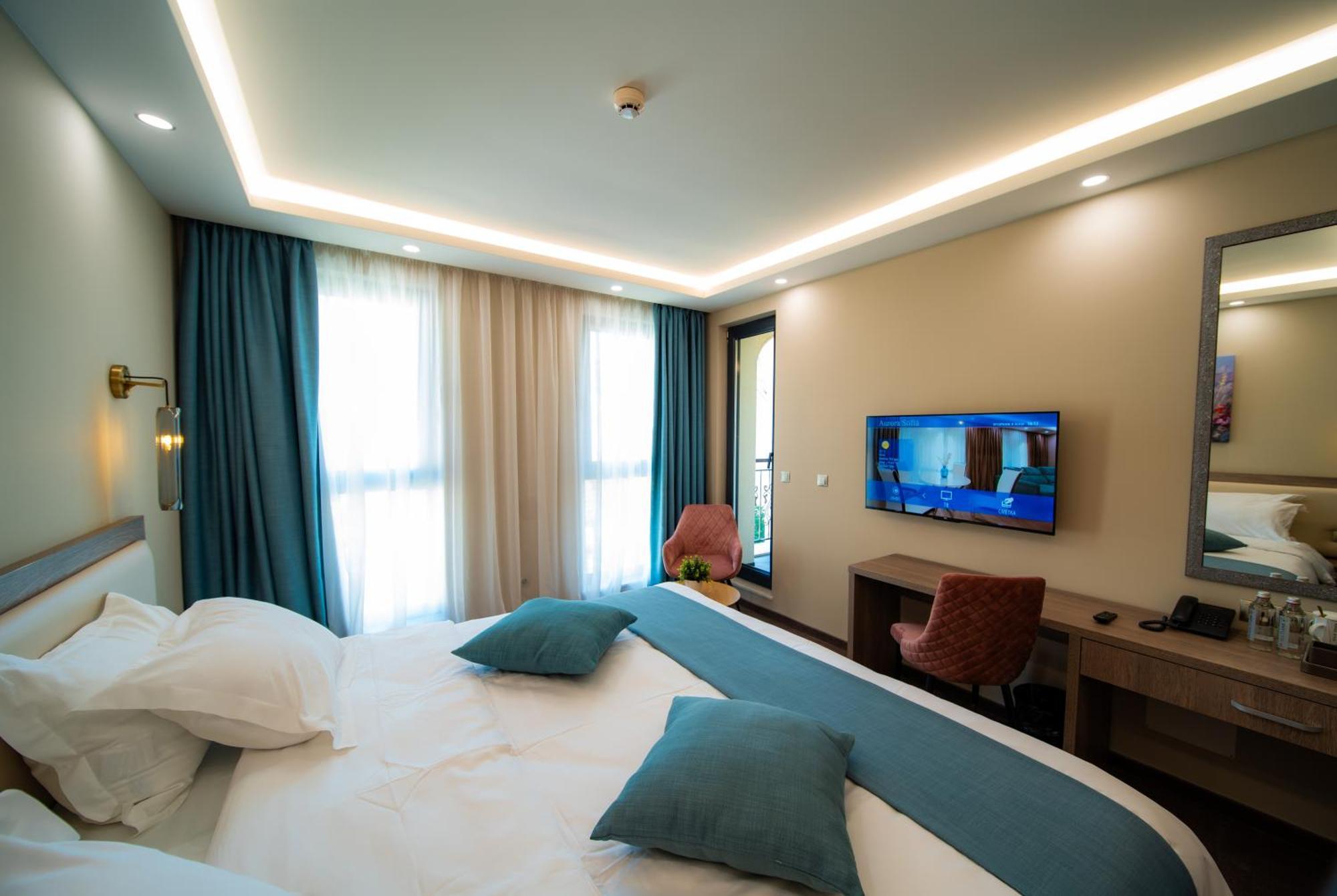 Aurora Sofia Hotel Екстериор снимка
