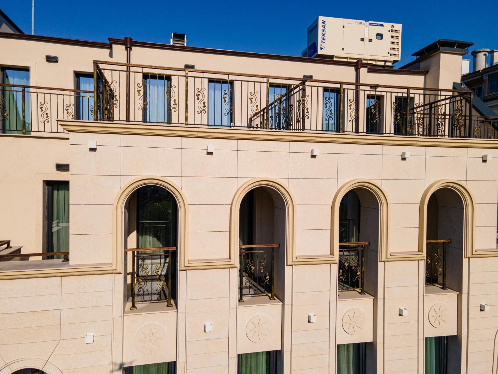 Aurora Sofia Hotel Екстериор снимка